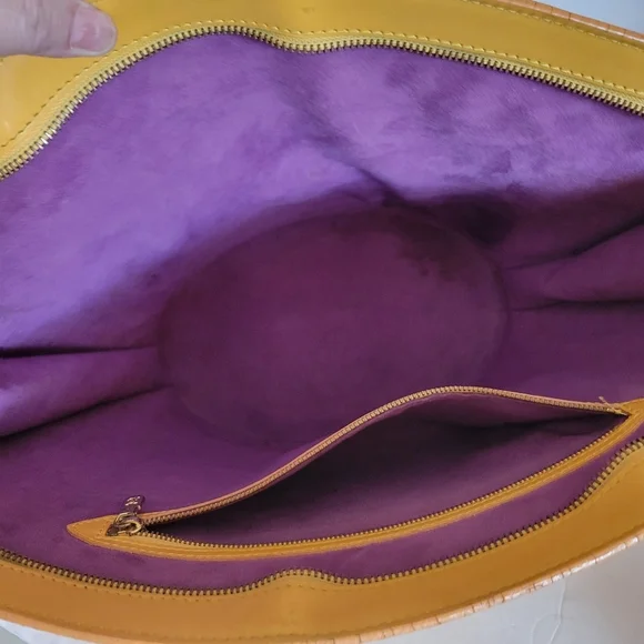 LV Yellow Epi Leather Zip Tote - Picture 8 of 14